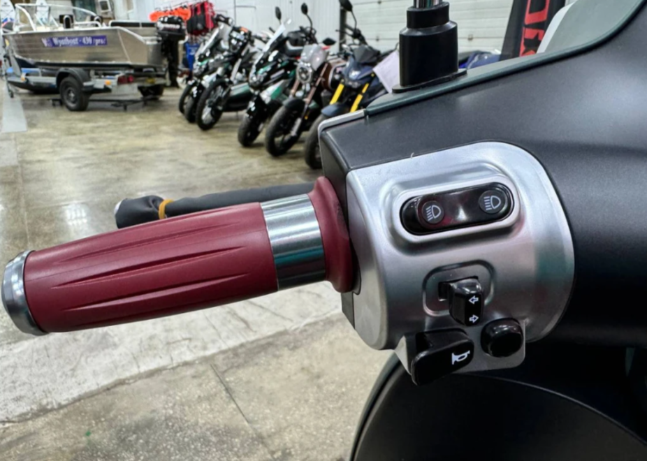 Скутер PROMAX Miami 240 (49) в Нижнем Тагиле