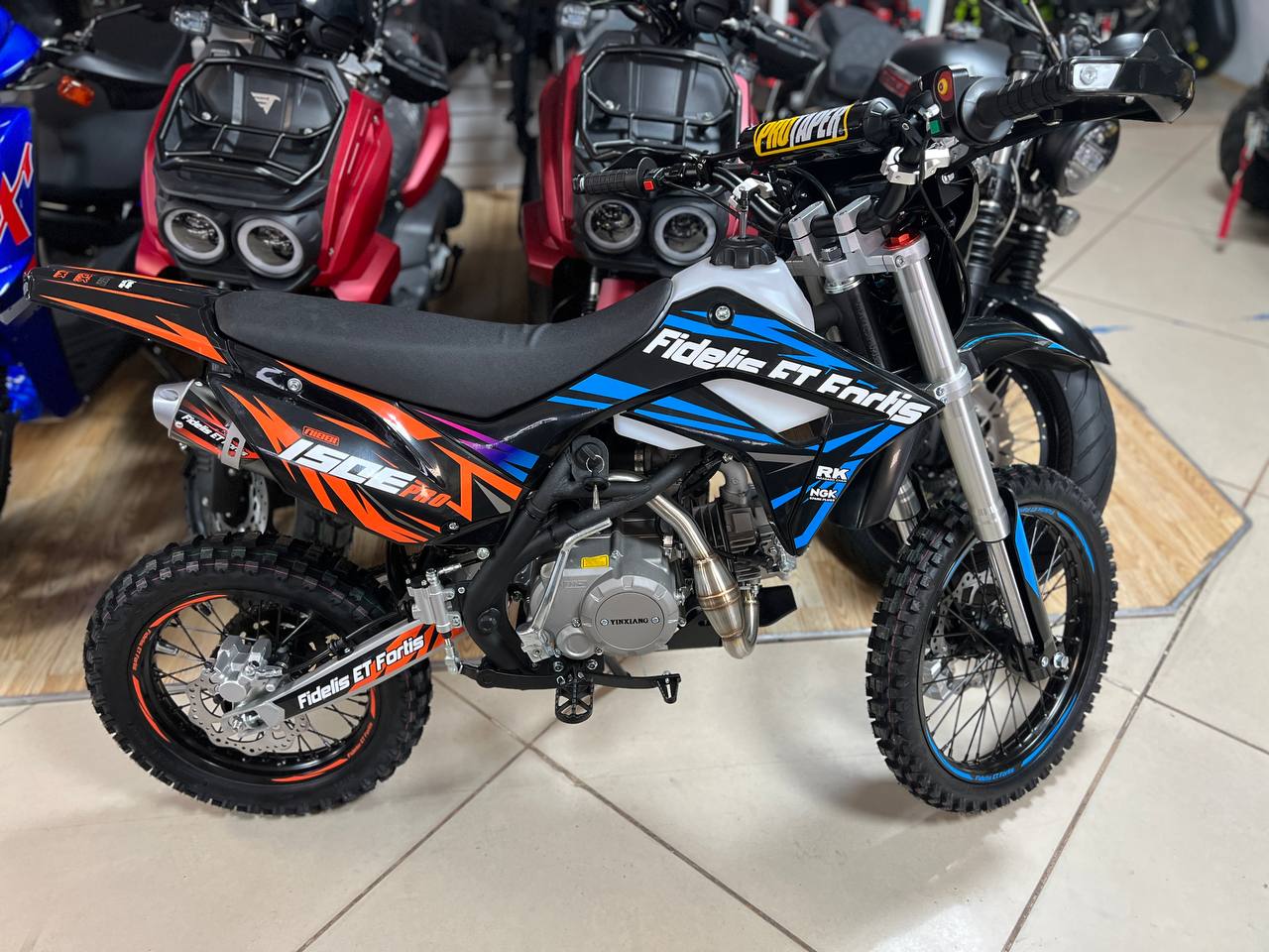 Мотоцикл (питбайк) PROMAX FIDET (ФАЙДЕТ) 190E PRO 17/14 в Нижнем Тагиле