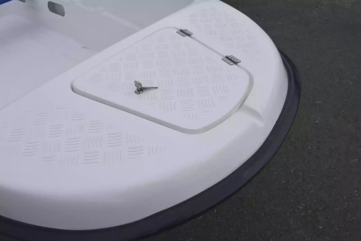 Стеклопластиковая лодка Пингвин New (тримаран) в Нижнем Тагиле