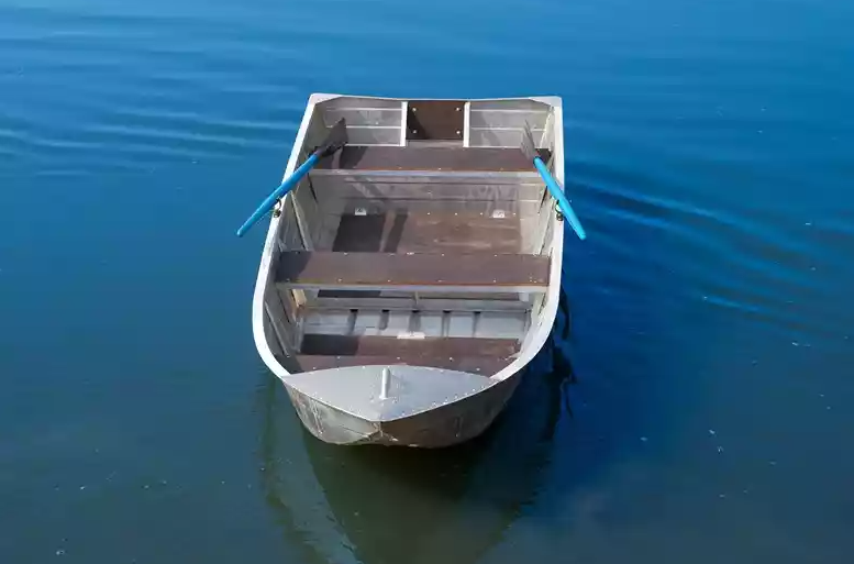 Алюминиевая лодка Вятка-Профи 32 в Нижнем Тагиле