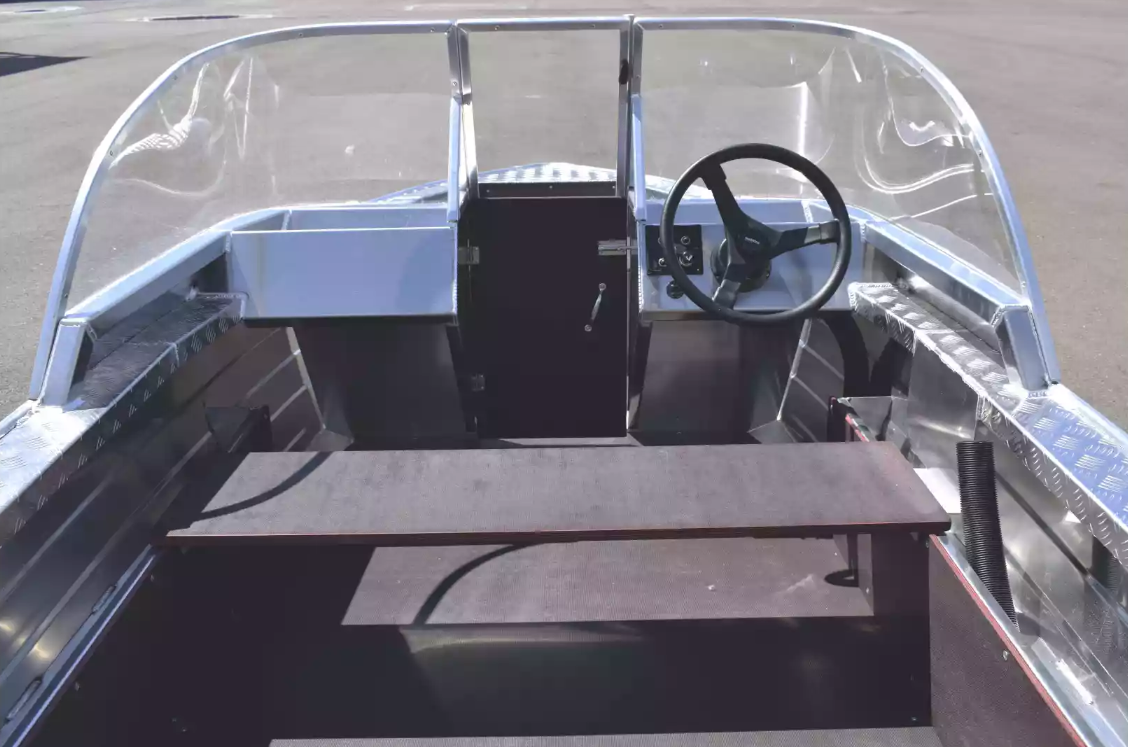 Алюминиевая лодка Wyatboat-390 DCM в Нижнем Тагиле