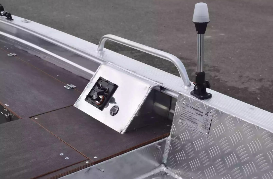 Алюминиевая лодка Wyatboat-390РМ в Нижнем Тагиле Алюминиевая лодка Wyatboat-390РМ в Нижнем Тагиле