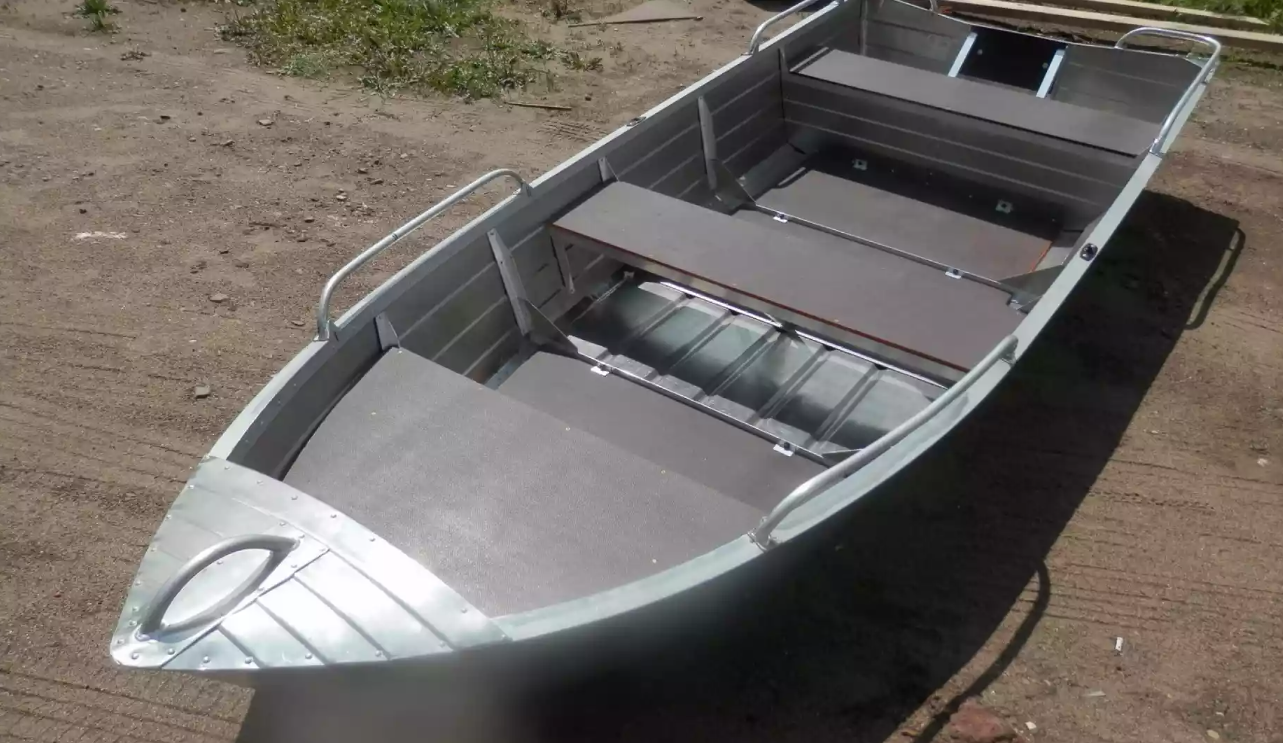 Алюминиевая лодка Вятка-Профи 32 в Нижнем Тагиле