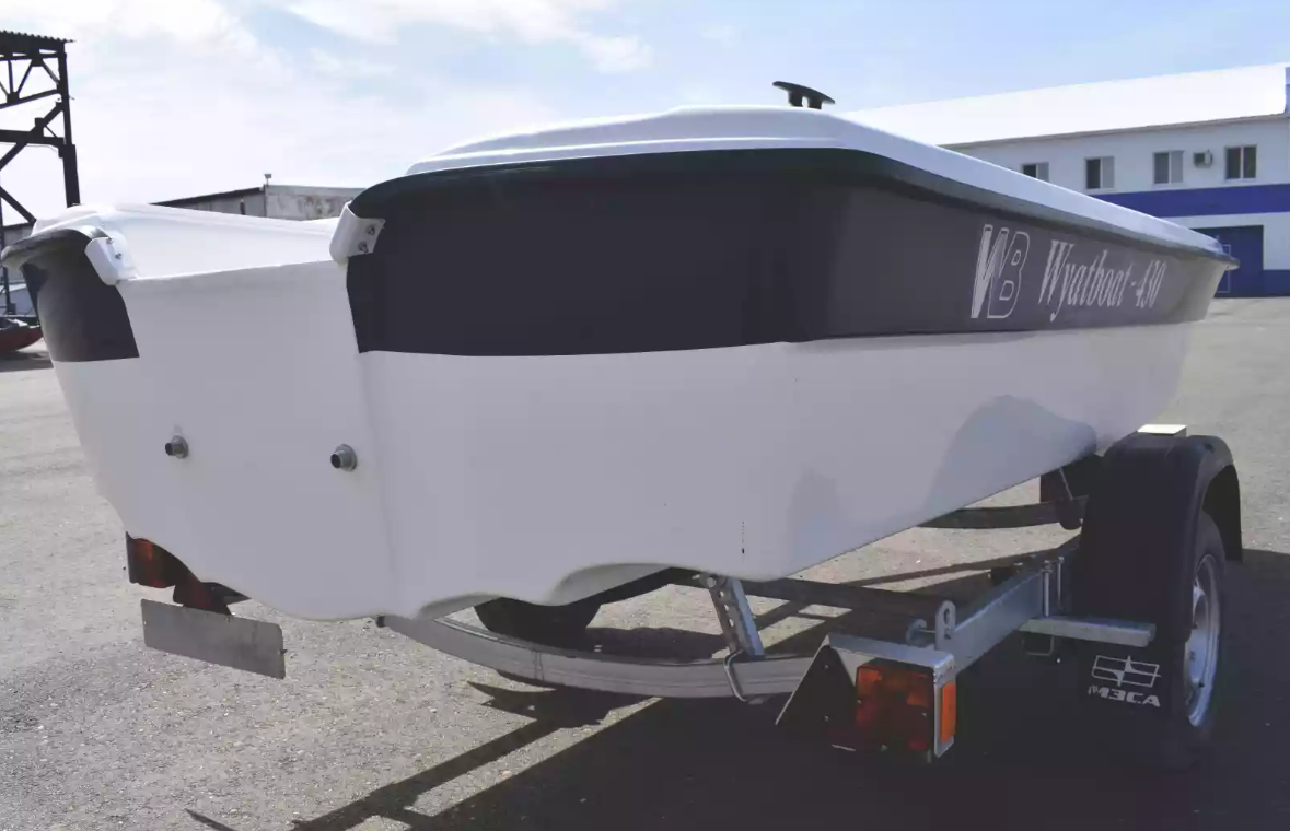 Стеклопластиковая лодка Wyatboat 430 тримаран в Нижнем Тагиле