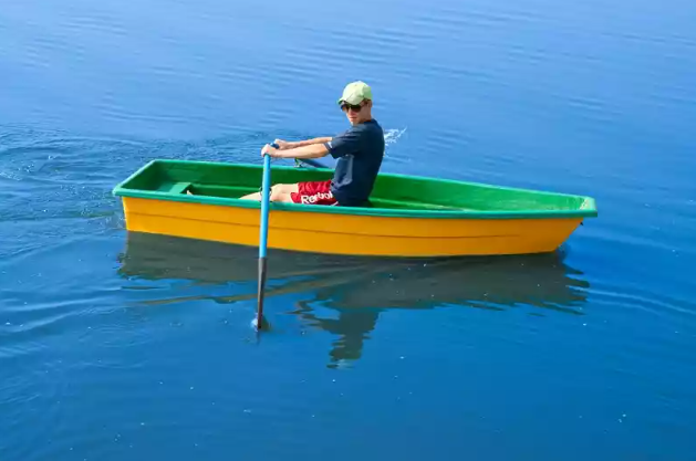 Стеклопластиковая лодка Малютка в Нижнем Тагиле