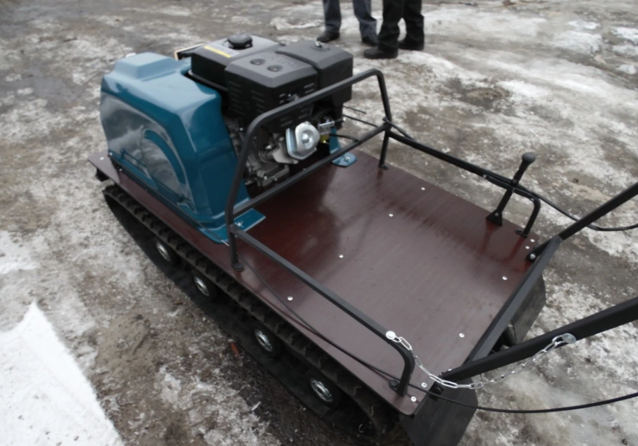 Мотобуксировщик AhtaR LR13 с реверс-вариатором Буран (задний ход) в Нижнем Тагиле