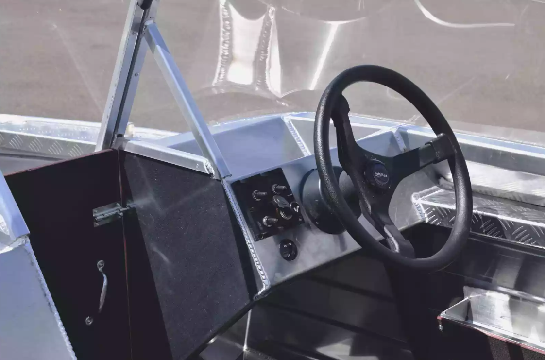 Алюминиевая лодка Wyatboat-390 DCM в Нижнем Тагиле