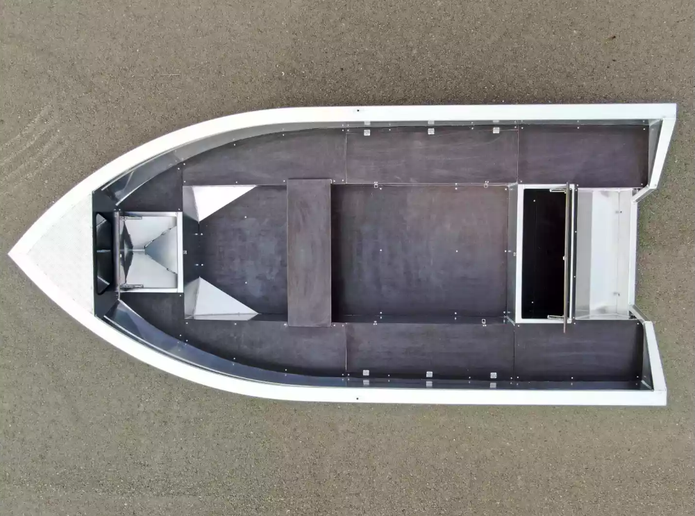 Алюминиевая лодка  Неман-420 в Нижнем Тагиле