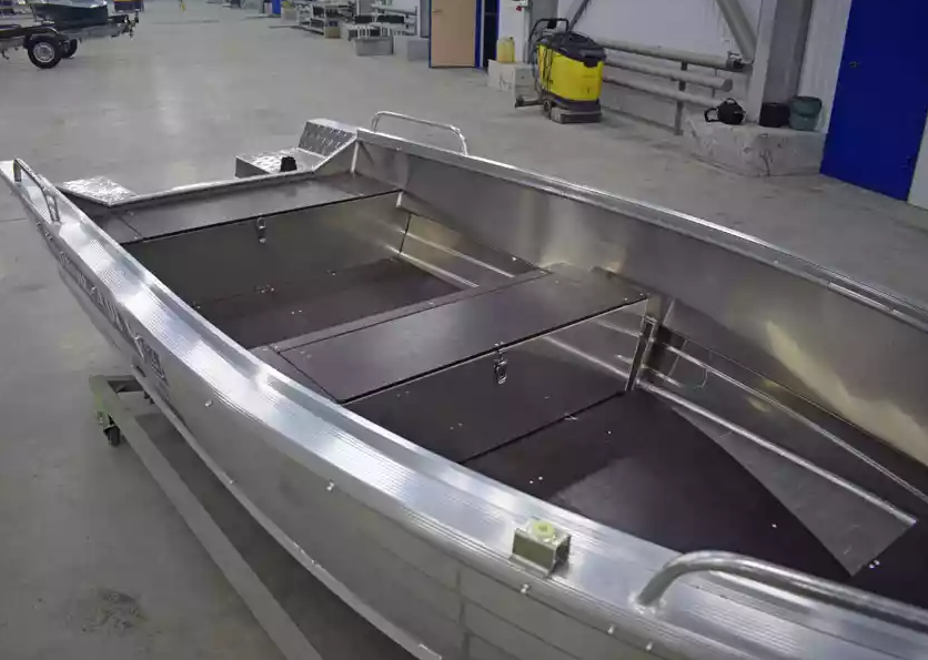 Алюминиевая лодка  Wyatboat-430 Р в Нижнем Тагиле