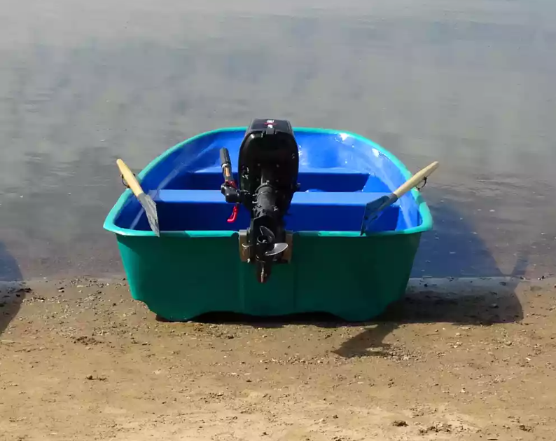 Стеклопластиковая лодка Старт (тримаран) в Нижнем Тагиле