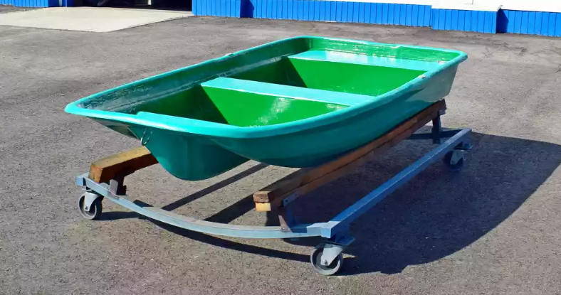 Стеклопластиковая лодка Старт (тримаран) в Нижнем Тагиле