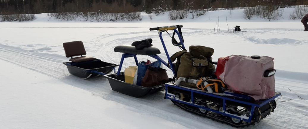 Мотобуксировщик Альбатрос-L 9 с фарой в Нижнем Тагиле