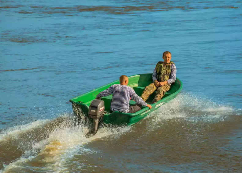 Стеклопластиковая лодка Neman-340 (тримаран) в Нижнем Тагиле
