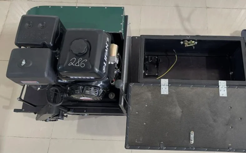 Мотобуксировщик ЕНОТ 4М в Нижнем Тагиле