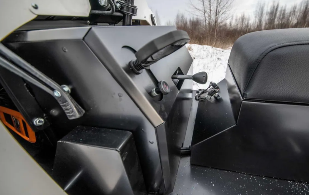 Снегоход АРКТИК 4Т в Нижнем Тагиле