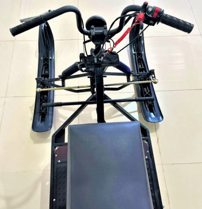 Мотобуксировщик ЕНОТ 4М в Нижнем Тагиле