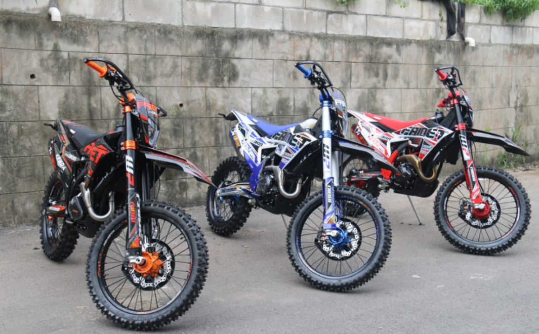 Кроссовый мотоцикл FAIDET NC300S ULTRA WP в Нижнем Тагиле