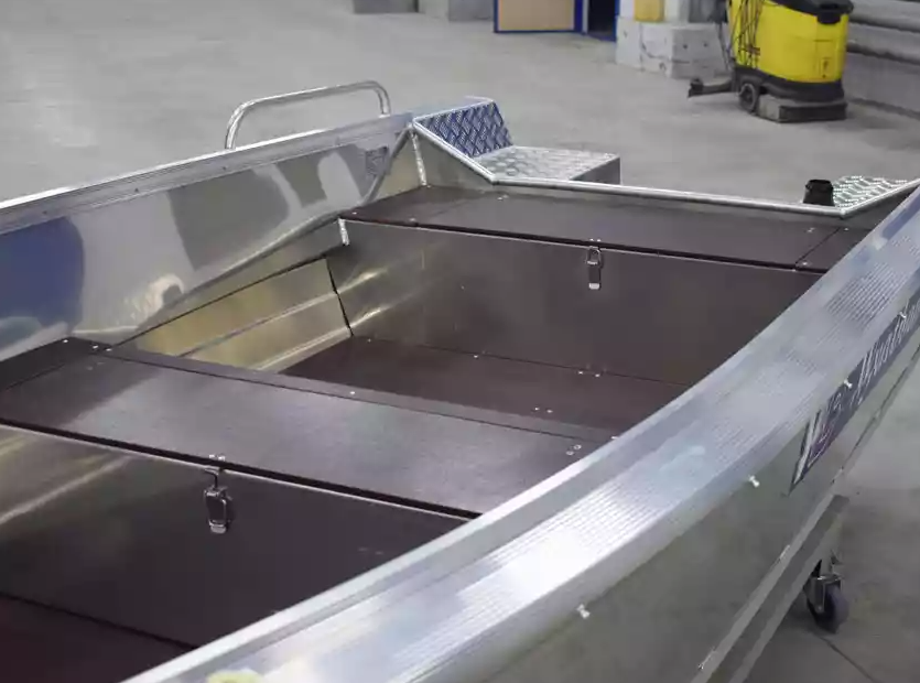 Алюминиевая лодка  Wyatboat-430 Р в Нижнем Тагиле