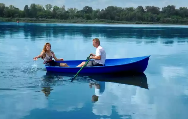 Стеклопластиковая лодка Дельфин в Нижнем Тагиле