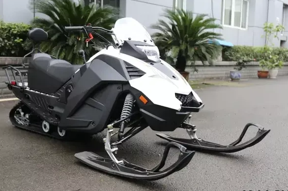 Снегоход ULAR 220 в Нижнем Тагиле