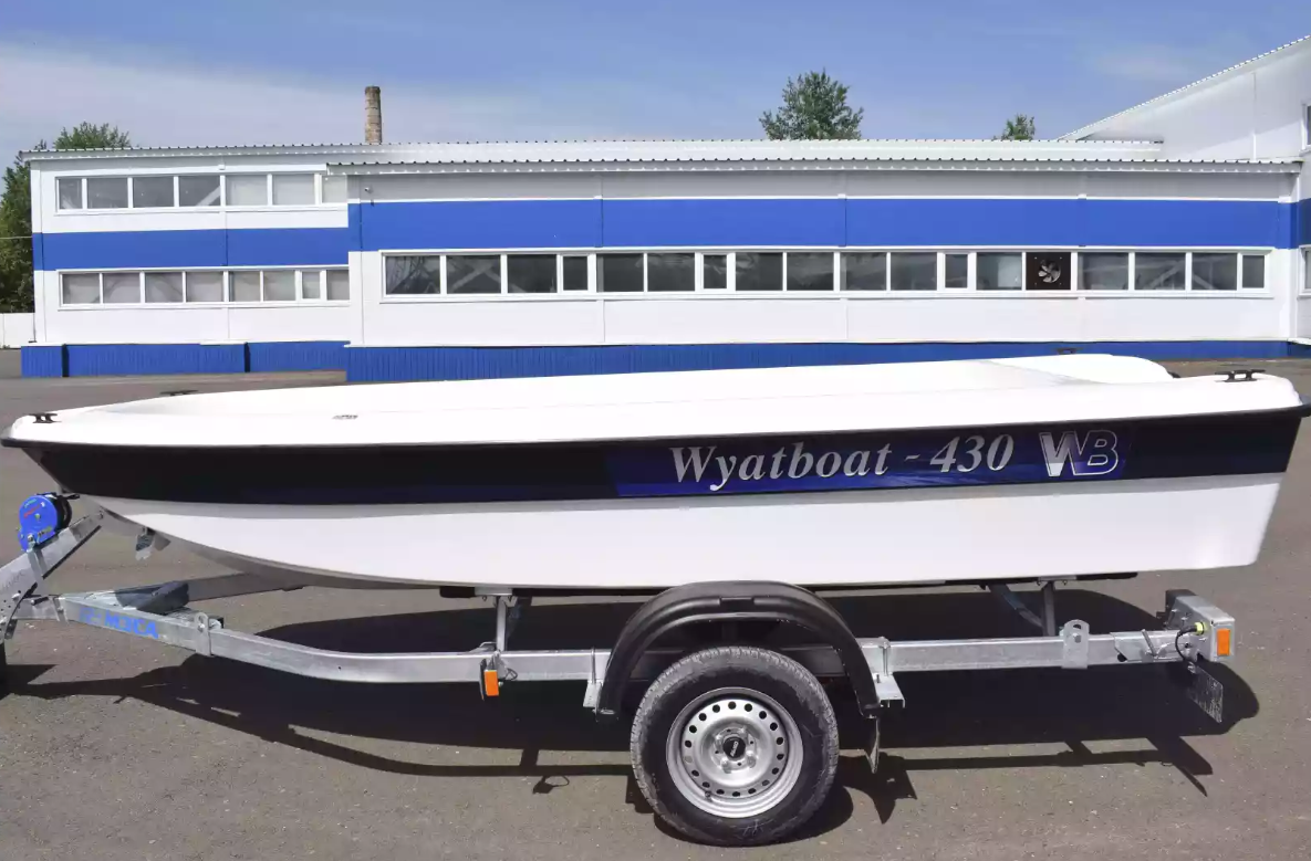 Стеклопластиковая лодка Wyatboat 430 тримаран в Нижнем Тагиле