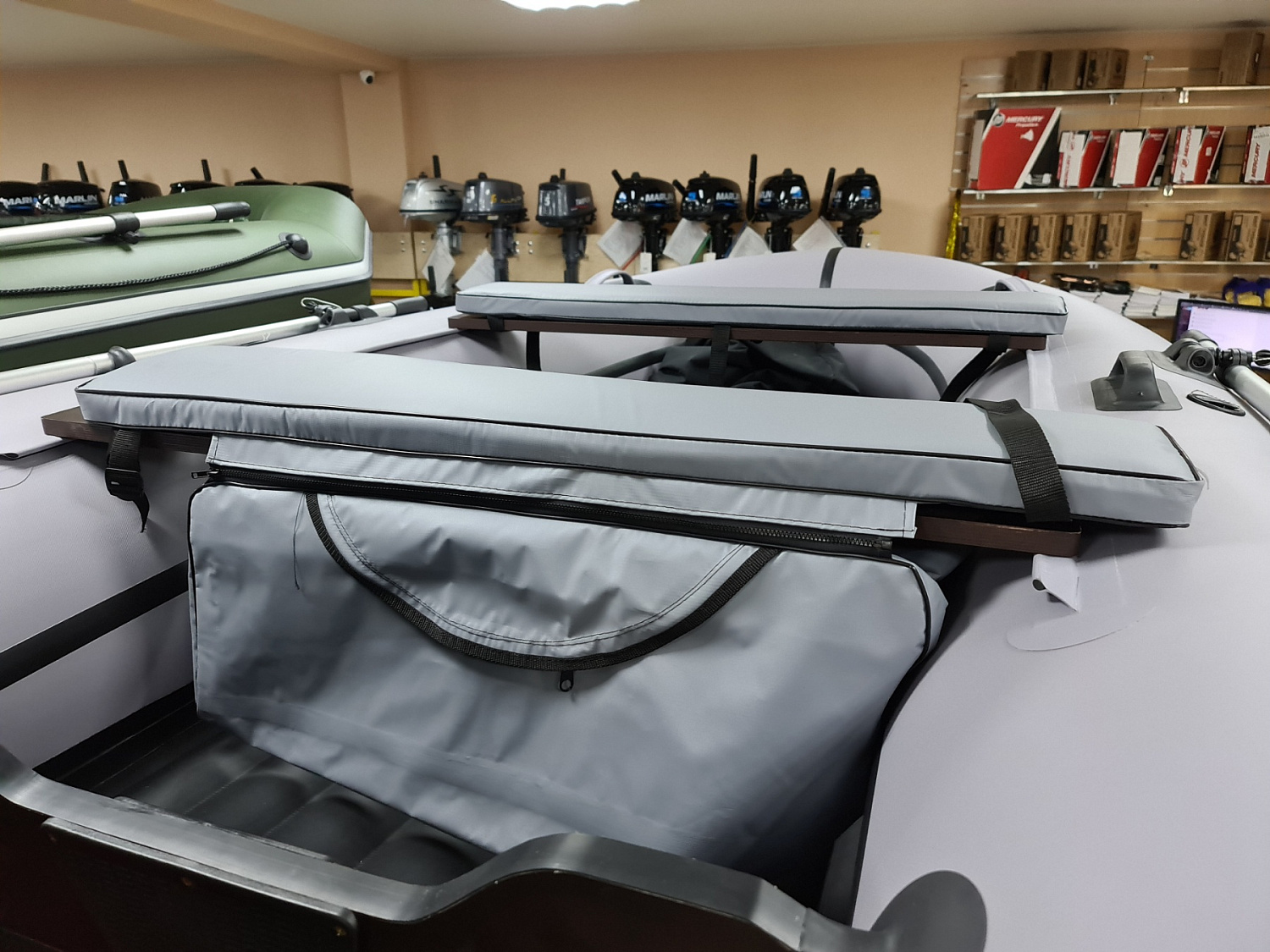 КОМПЛЕКТ МЯГКИХ НАКЛАДОК С СУМКОЙ ДЛЯ ЛОДОК 90Х20 СЕРЫЙ в Нижнем Тагиле