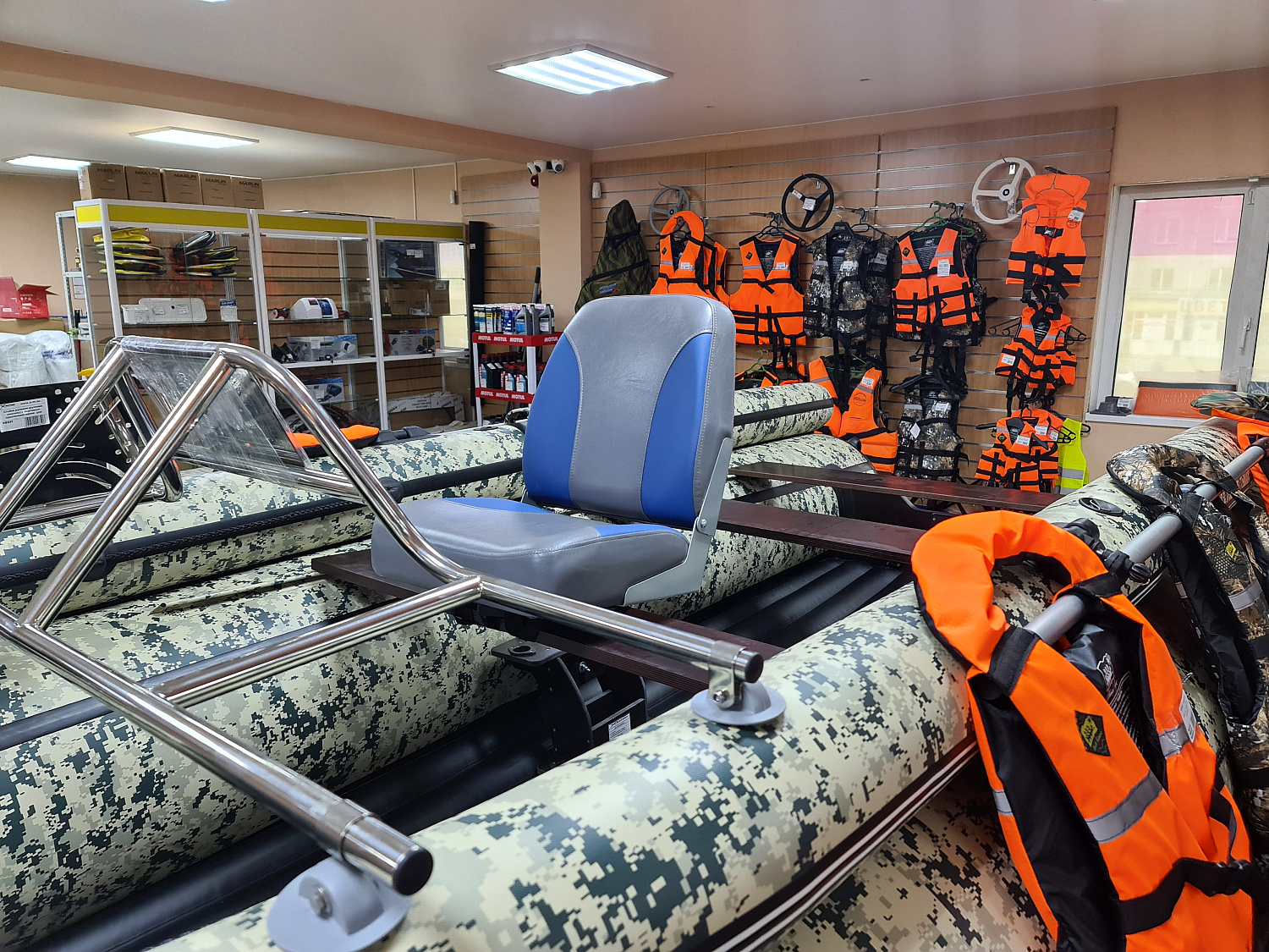 КРЕСЛО МЯГКОЕ РАСКЛАДНОЕ С ПОВОРОТНЫМ МЕХАНИЗМОМ ДЛЯ ЛОДОК в Нижнем Тагиле