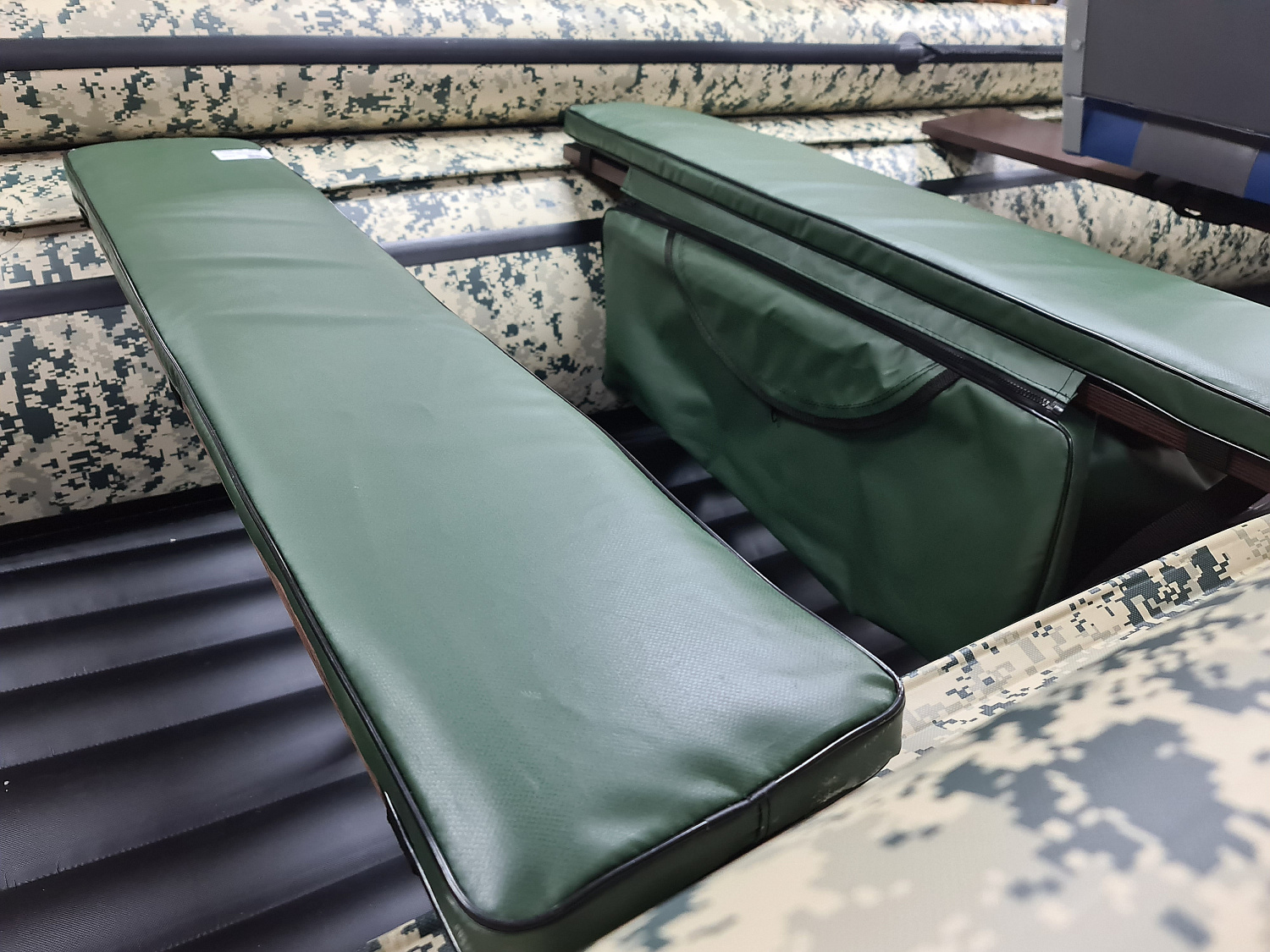 КОМПЛЕКТ МЯГКИХ НАКЛАДОК С СУМКОЙ ДЛЯ ЛОДОК 110Х20 ЗЕЛЕНЫЙ в Нижнем Тагиле