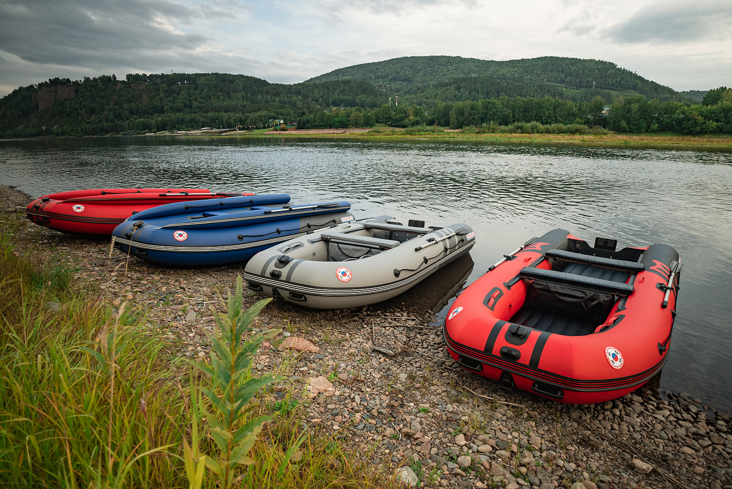 Лодка MISHIMO RIVER FJET PRO 430  под водомет в Нижнем Тагиле